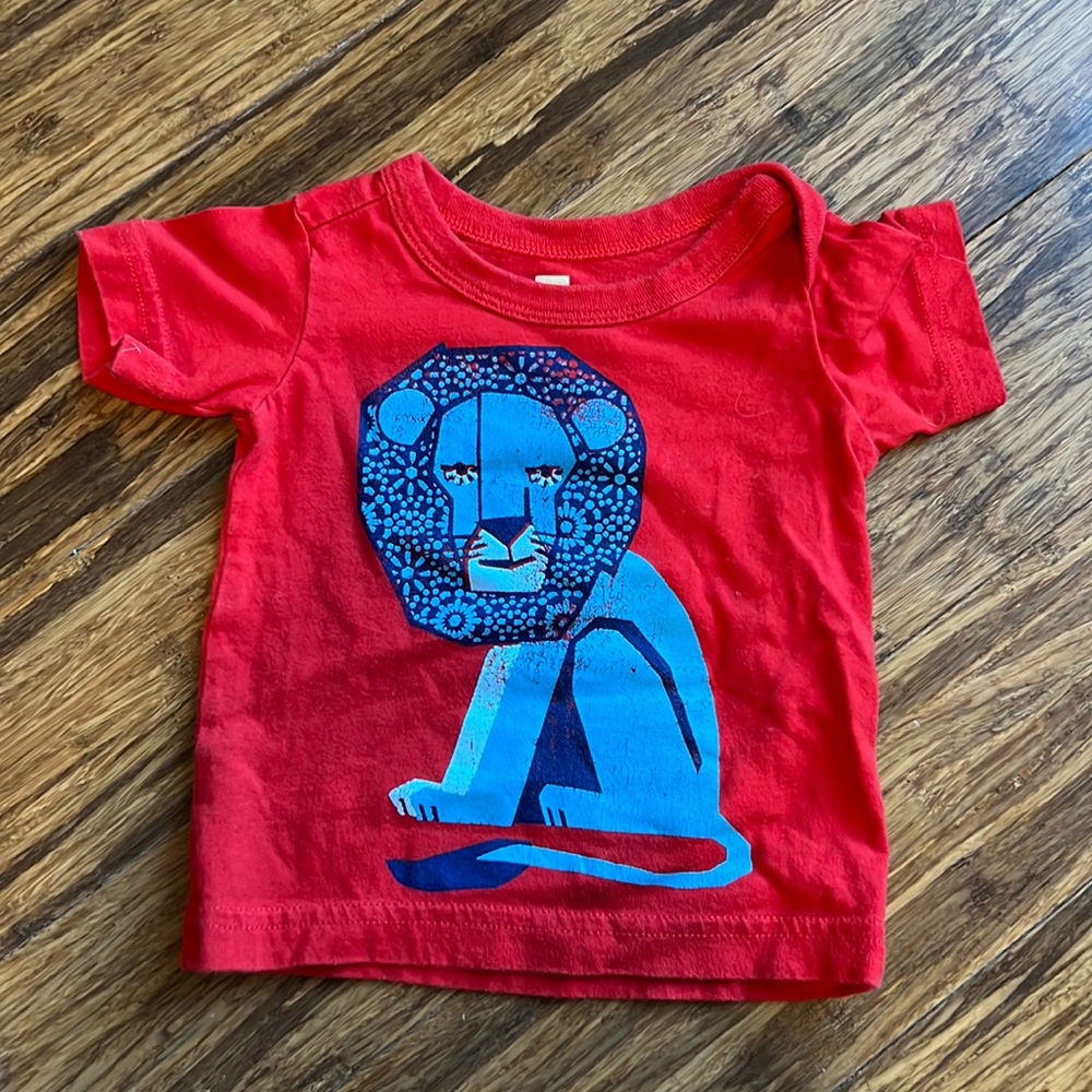 Lion tshirt